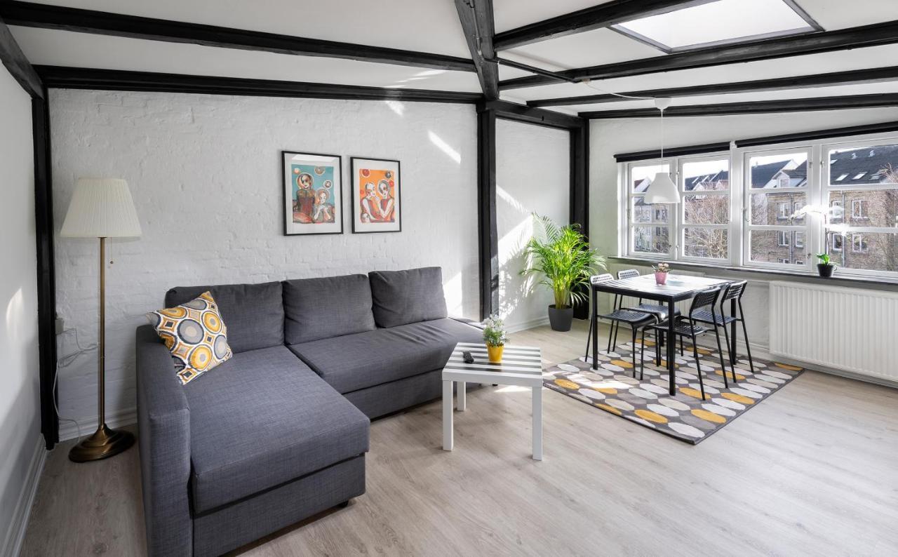 Aday - Apartment Suite 4 Aalborg Center Екстер'єр фото